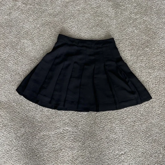 Aritzia Sunday Best Mini Skirt - Picture 1 of 5